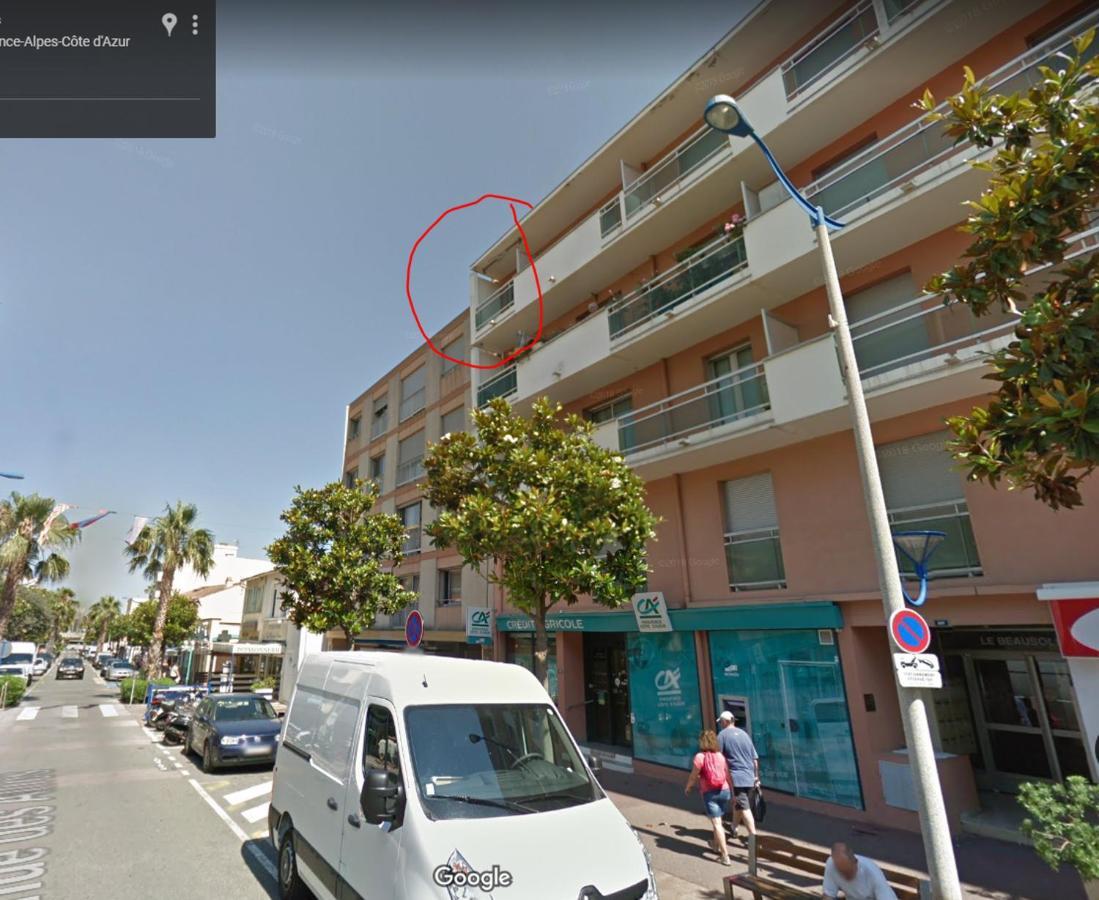 Appartement Studio Au Coeur Du Golf De Saint-Tropez Cavalaire-sur-Mer Exteriör bild