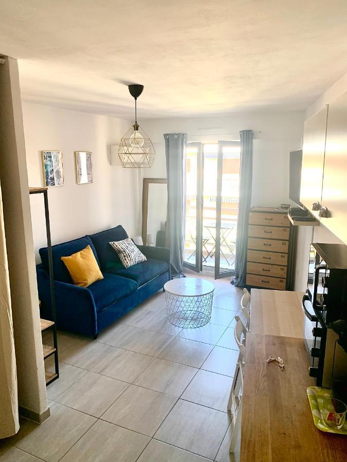 Appartement Studio Au Coeur Du Golf De Saint-Tropez Cavalaire-sur-Mer Exteriör bild